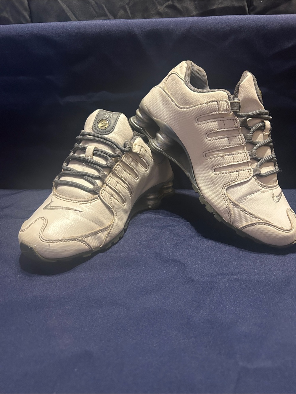 Vintage y2k Women's White Silver Nike Shox NZ